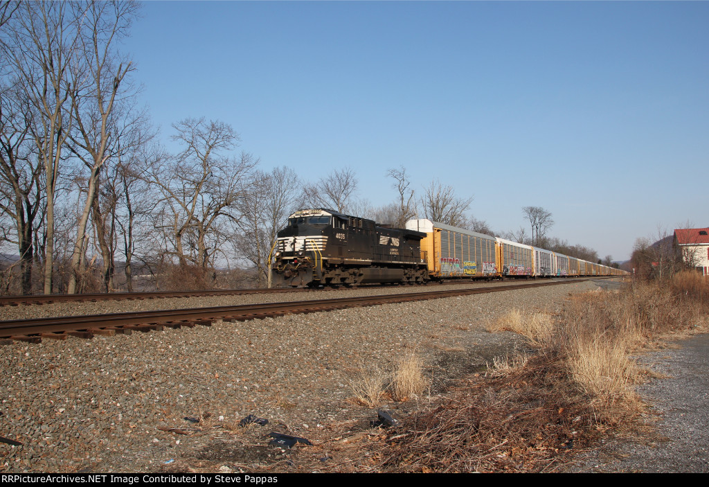 NS 4035 leading train 13V